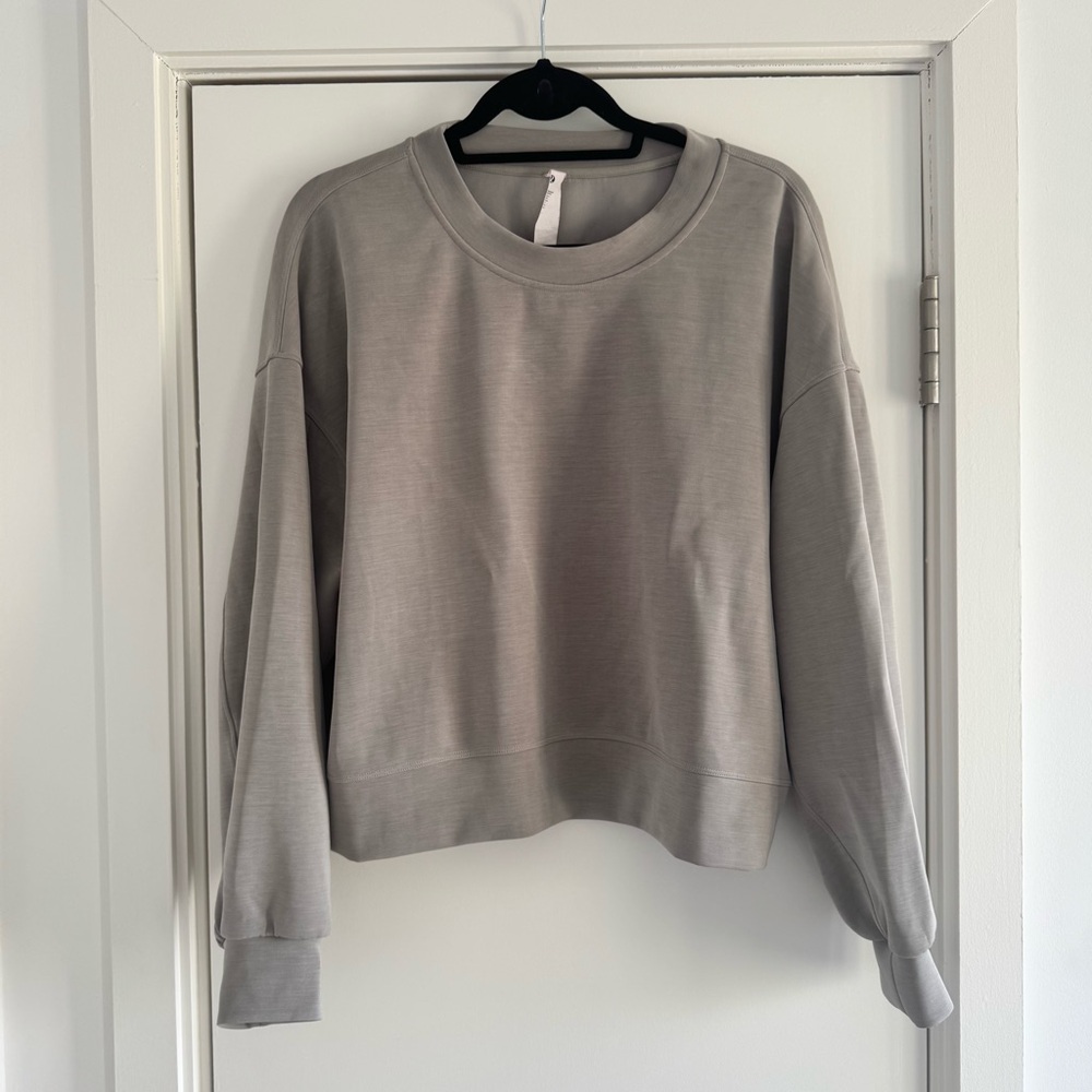 GUC lululemon athletica Softstreme Perfectly Oversized Cropped Crew Stone 8